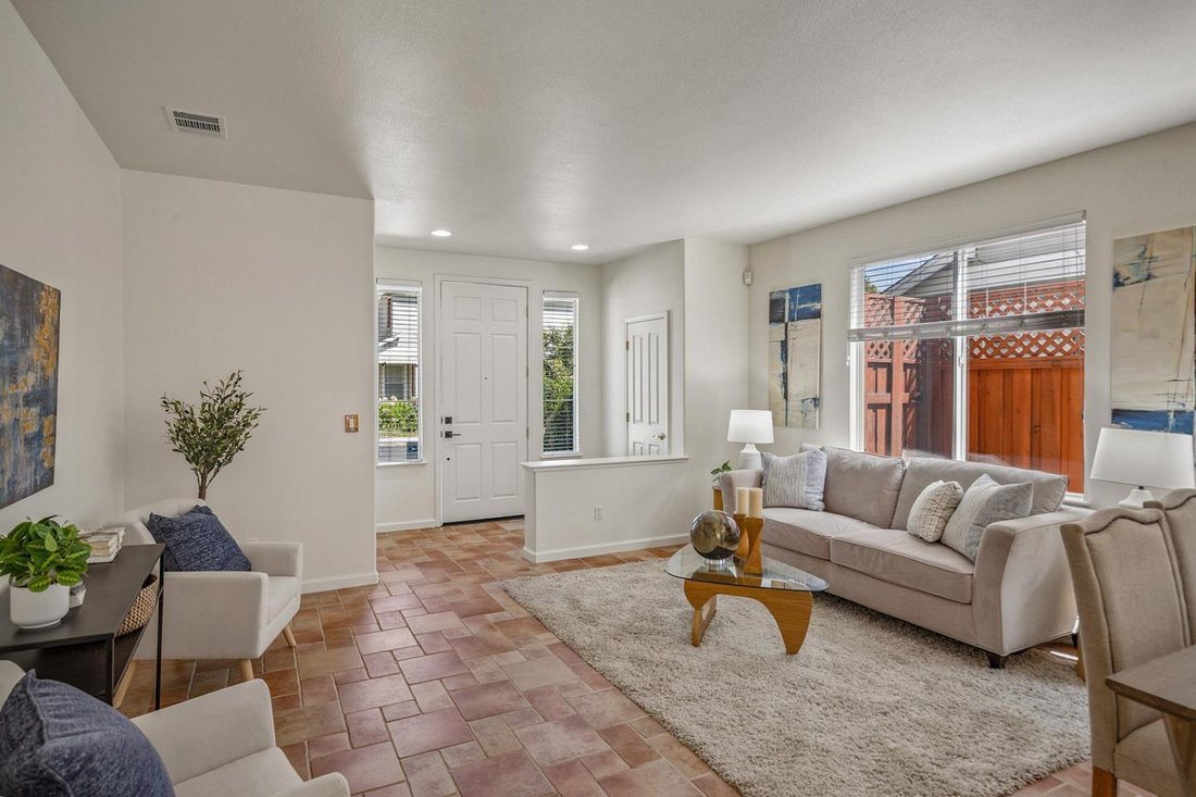 House in East Palo Alto, California, United States 5 - 18889336
