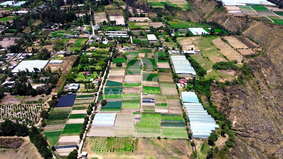 Terreno a Quito, Provincia del Pichincha, Ecuador 4 - 18878796