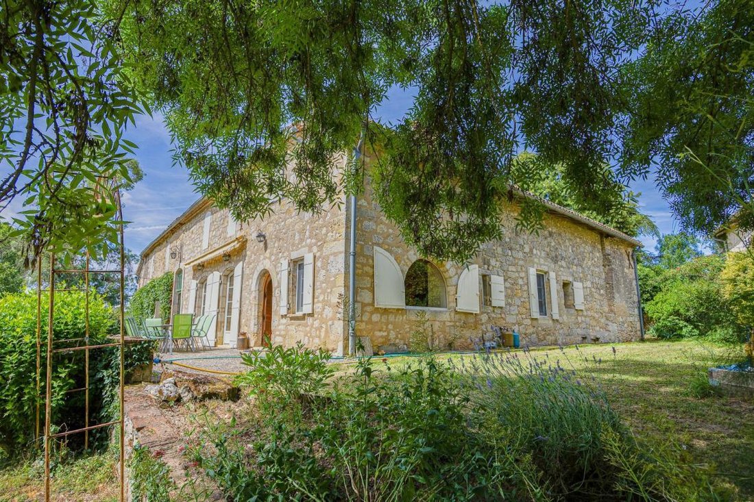 Maison à Astaffort, Nouvelle-Aquitaine, France 2 - 18882929