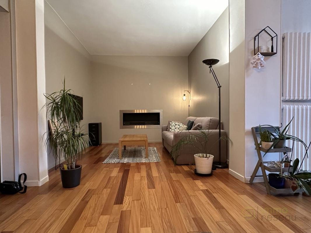 Casa en Meseta Norte, Suresnes, Francia 2 - 18882092