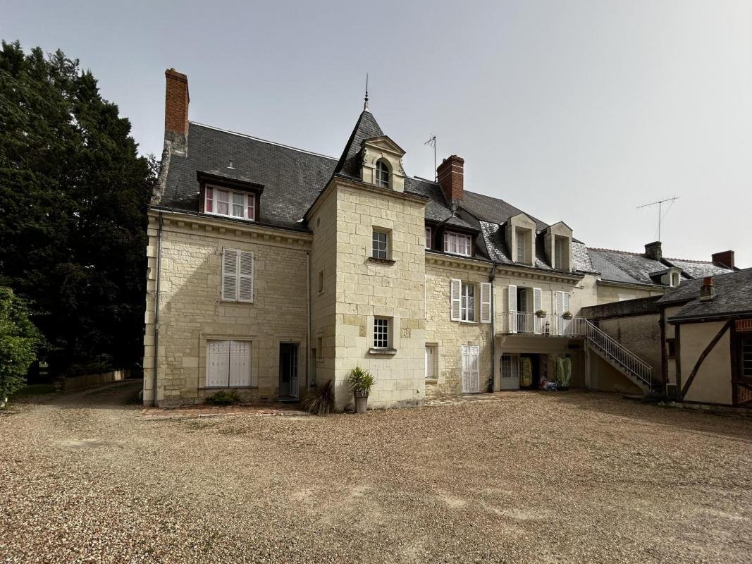 Casa a Beaumont-en-Véron, Centro-Val della Loira, Francia 1 - 18885140