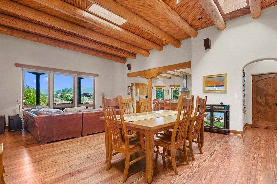 House in Taos, New Mexico, United States 5 - 18888626