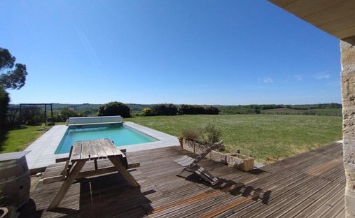 House in Escoussans, Nouvelle-Aquitaine, France 1