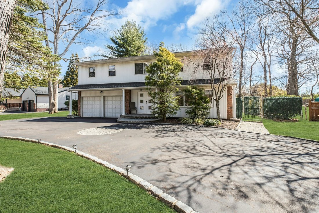 Casa en Plainview, Nueva York, Estados Unidos 4 - 18765288