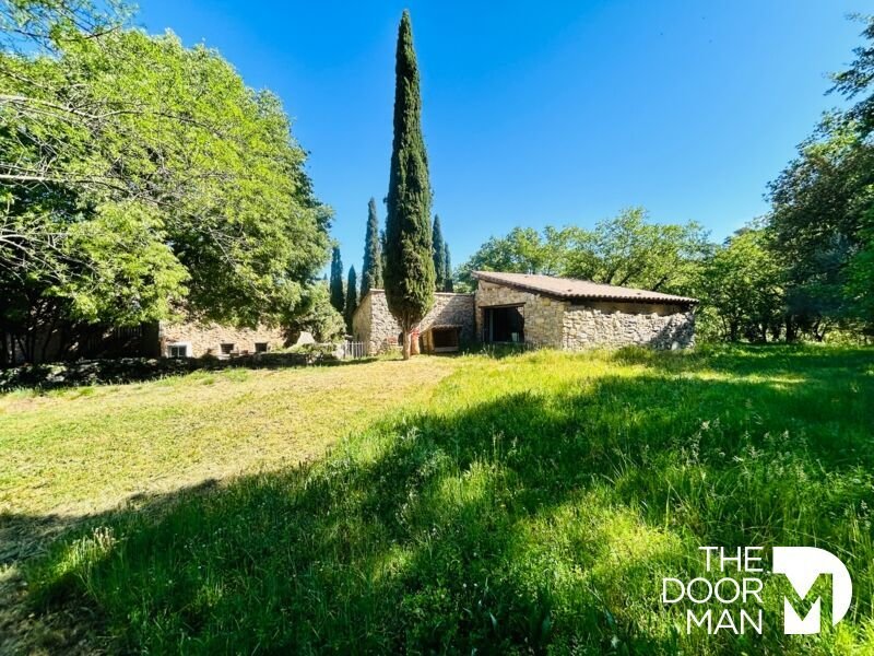 Casa en Flassans-sur-Issole, Provenza-Alpes-Costa Azul, Francia 3 - 18884390