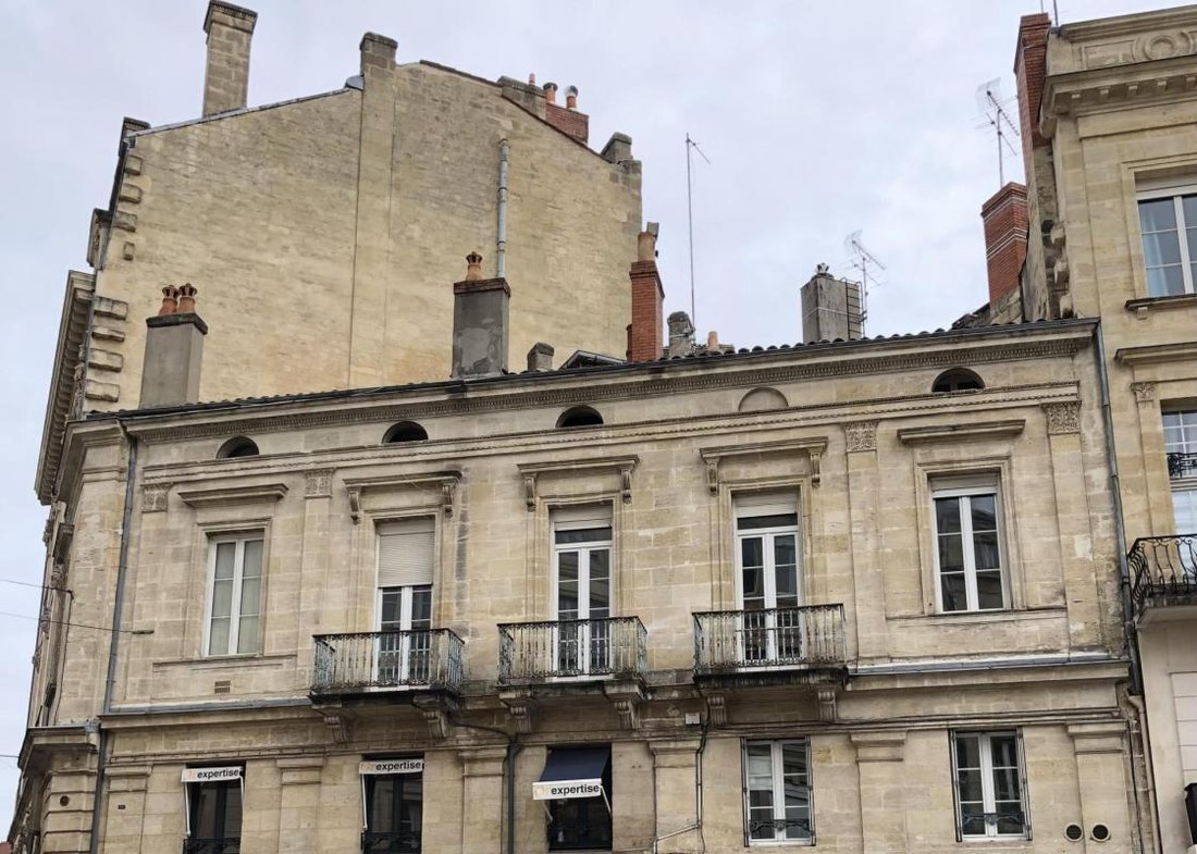 Appartement à Hôtel de Ville-Quinconce-Saint Seurin-Fondaudège, Bordeaux, France 1 - 18884507