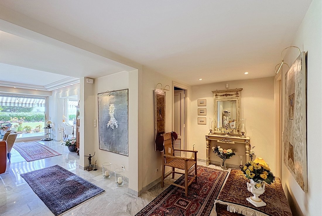 Apartamento en Le Plan, Cannes, Francia 1 - 18880529