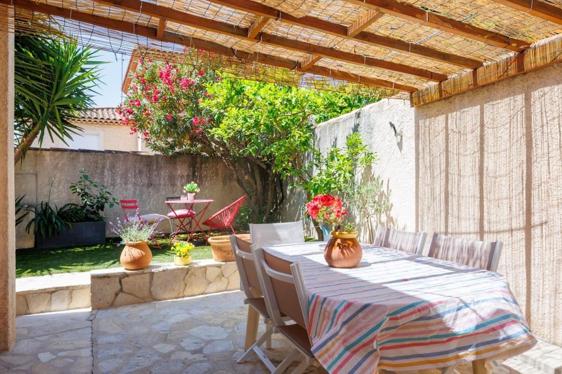 Haus in La Fourragère, Marseille, Provence-Alpes-Côte d'Azur 1 - 18885446