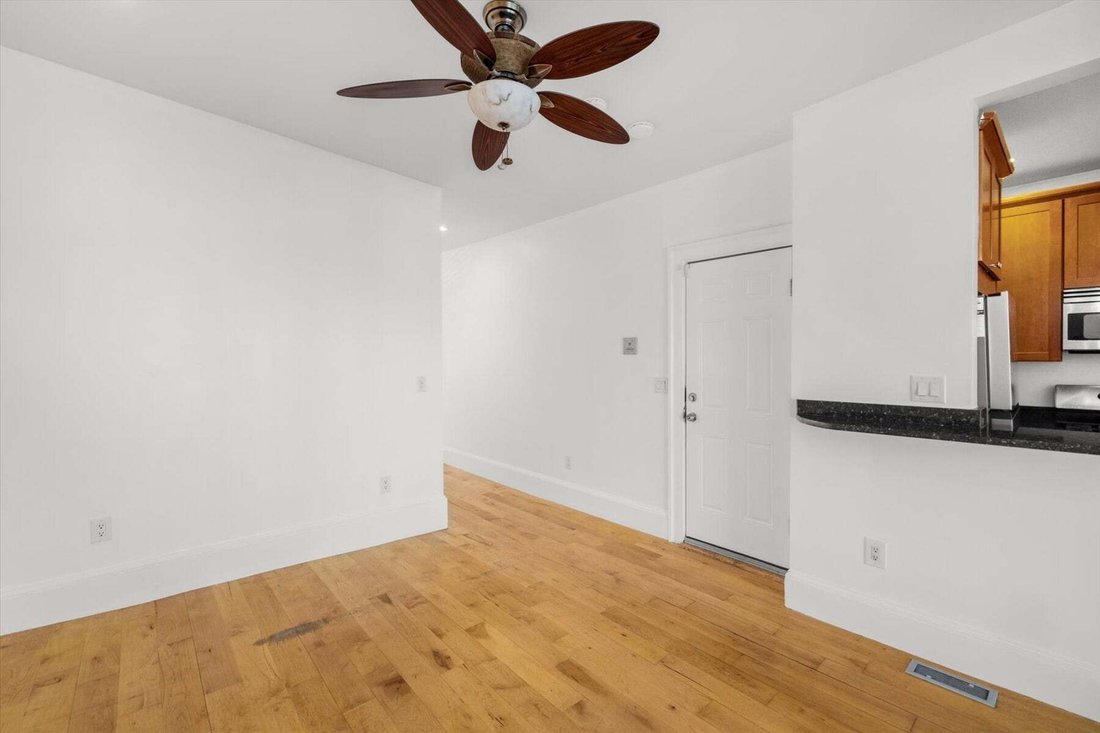 Condo in Boston, Massachusetts, United States 3 - 18890657