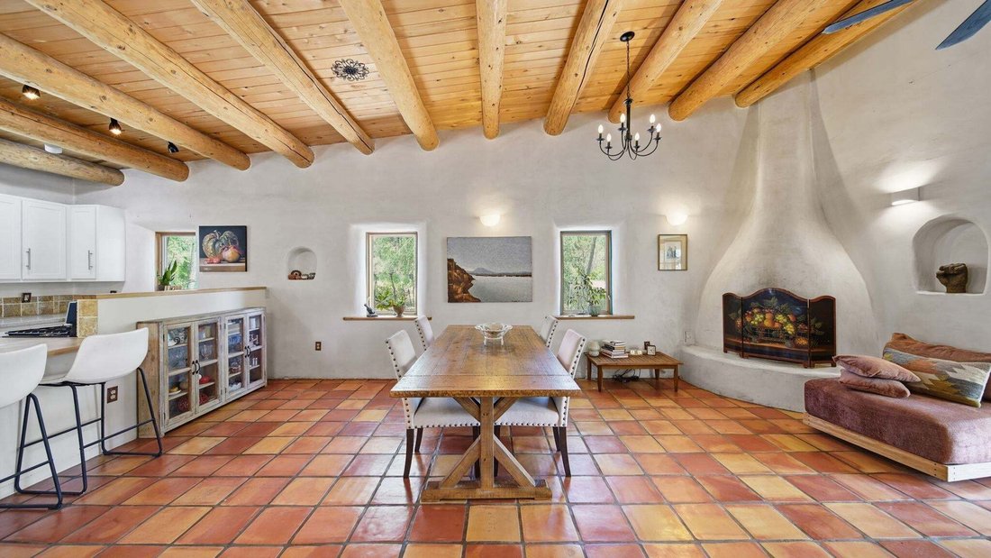 House in Dixon, New Mexico, United States 5 - 18888452
