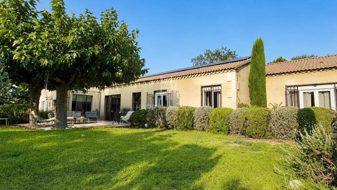 Maison à Fontvieille, Provence-Alpes-Côte d'Azur, France 4 - 18880930