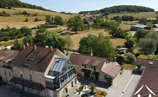 Casa en Aubigny-lès-Sombernon, Borgoña-Franco Condado, Francia 1