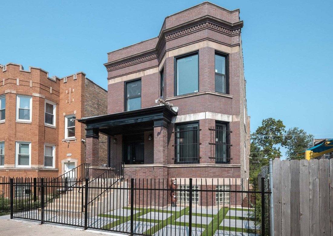 Chicago, Illinois, United States 2 - 18889887