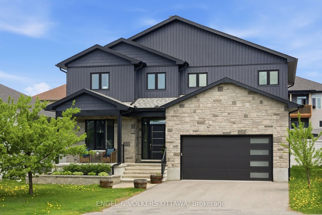 House in Ottawa, Ontario, Canada 1 - 18890658