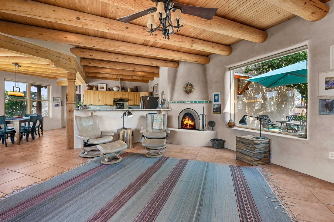 House in Ranchos de Taos, New Mexico, United States 3 - 18888135