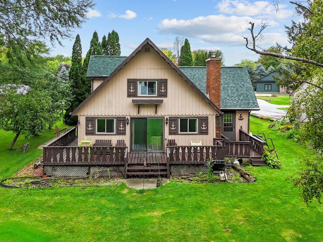 House in Fond du Lac, Wisconsin, United States 1 - 18889556