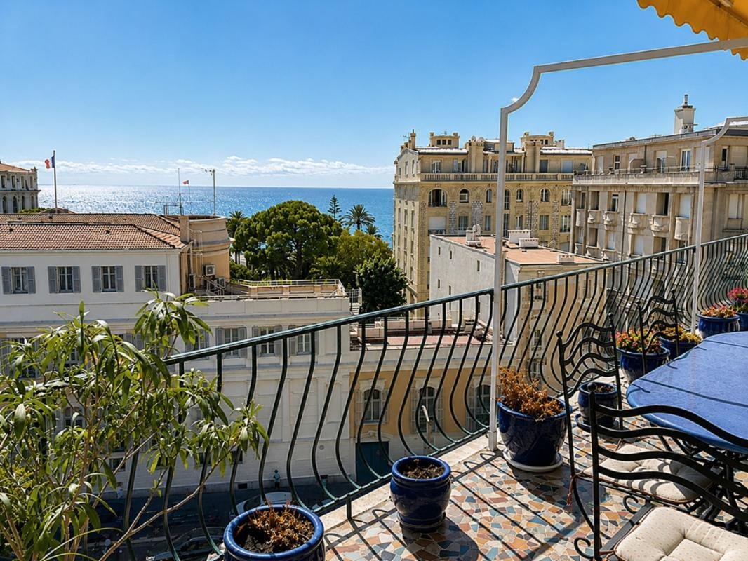 Wohnung in Nizza, Provence-Alpes-Côte d'Azur, Frankreich 3 - 18886120