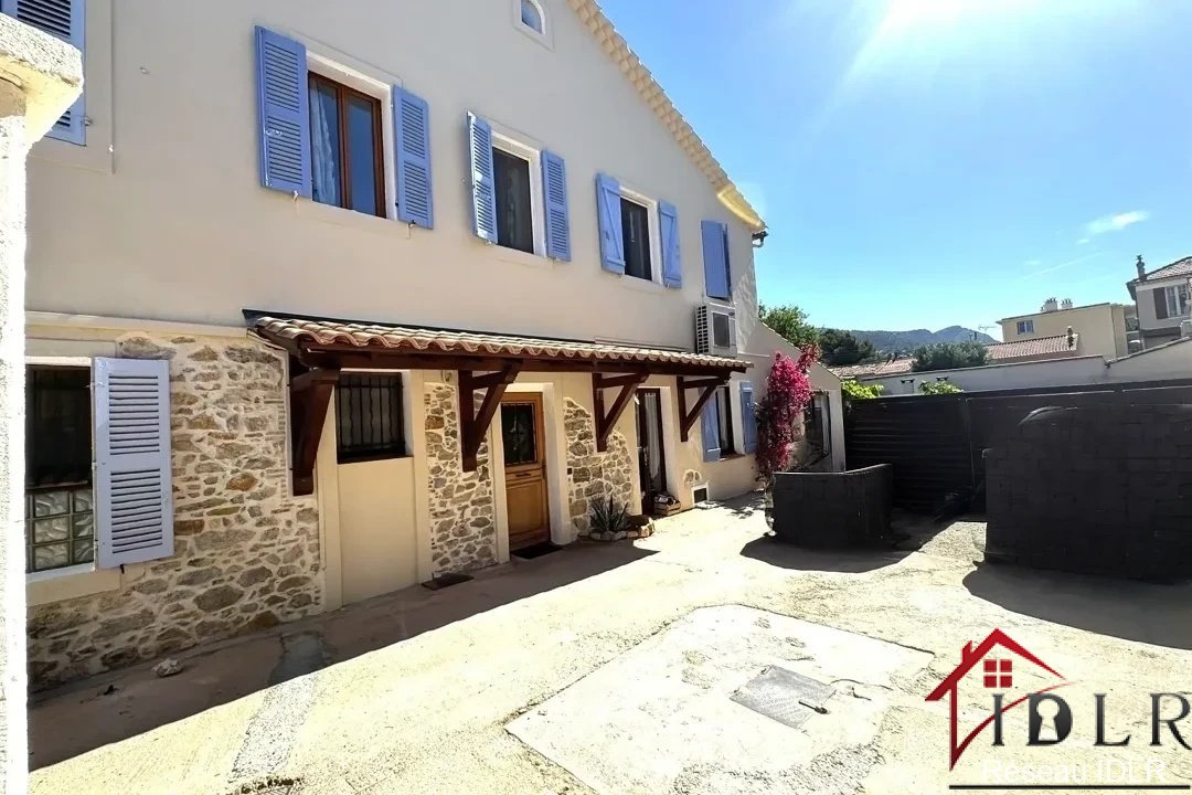Villa in Les Routes, Toulon, France 1 - 18881080
