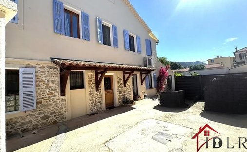 Villa in Les Routes, Toulon, Frankreich 1