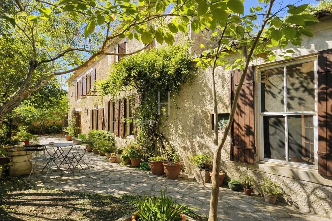 Casa en Mouriès, Provenza-Alpes-Costa Azul, Francia 1 - 18881014