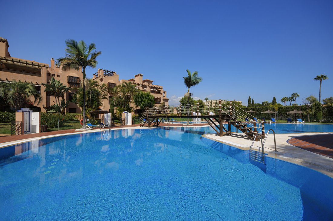 Penthouse in Estepona, Andalusia, Spain 1 - 18880061