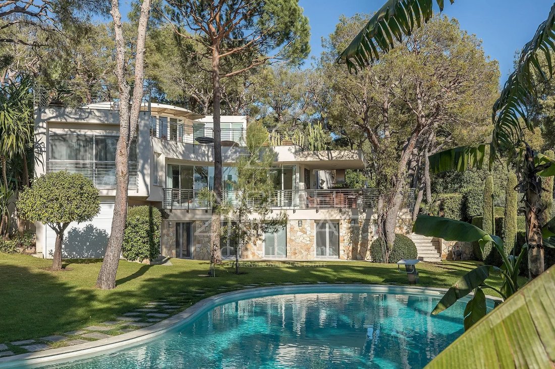 Villa à Saint-Jean-Cap-Ferrat, Provence-Alpes-Côte d'Azur, France 1 - 11084342