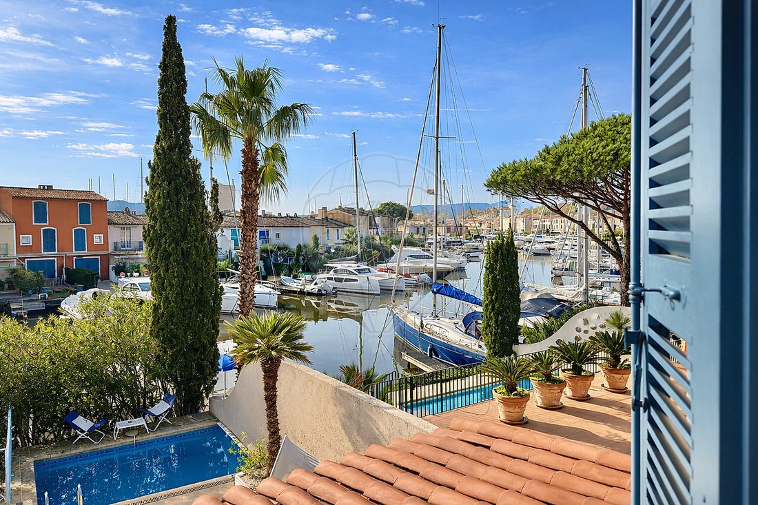 Casa en Grimaud, Provenza-Alpes-Costa Azul, Francia 1 - 18883531