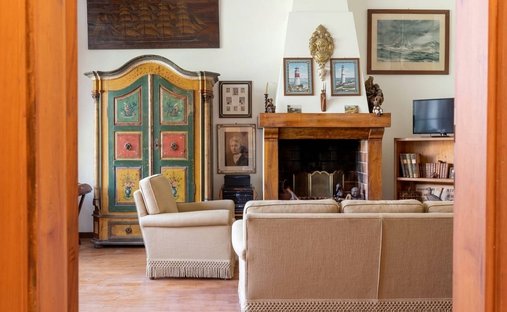 Villa in Centro Storico, Viareggio, Tuscany 1