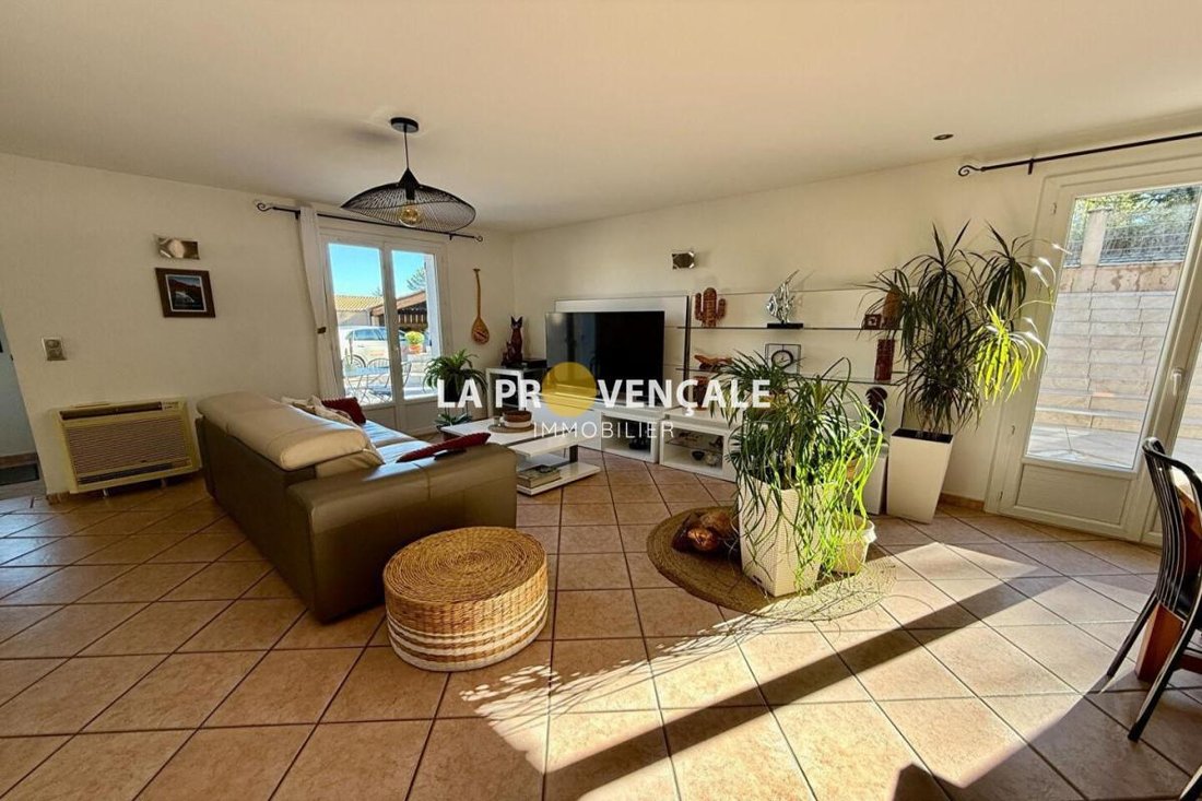 Villa in Centre Ville, Saint-Maximin-la-Sainte-Baume, Frankreich 3 - 18880784