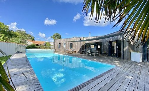 Maison à Saint-Léger-les-Vignes, Pays de la Loire, France 1