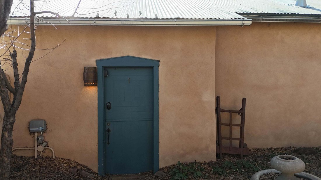 House in Taos, New Mexico, United States 3 - 18888316