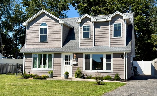 House in Milford, Connecticut, United States 1
