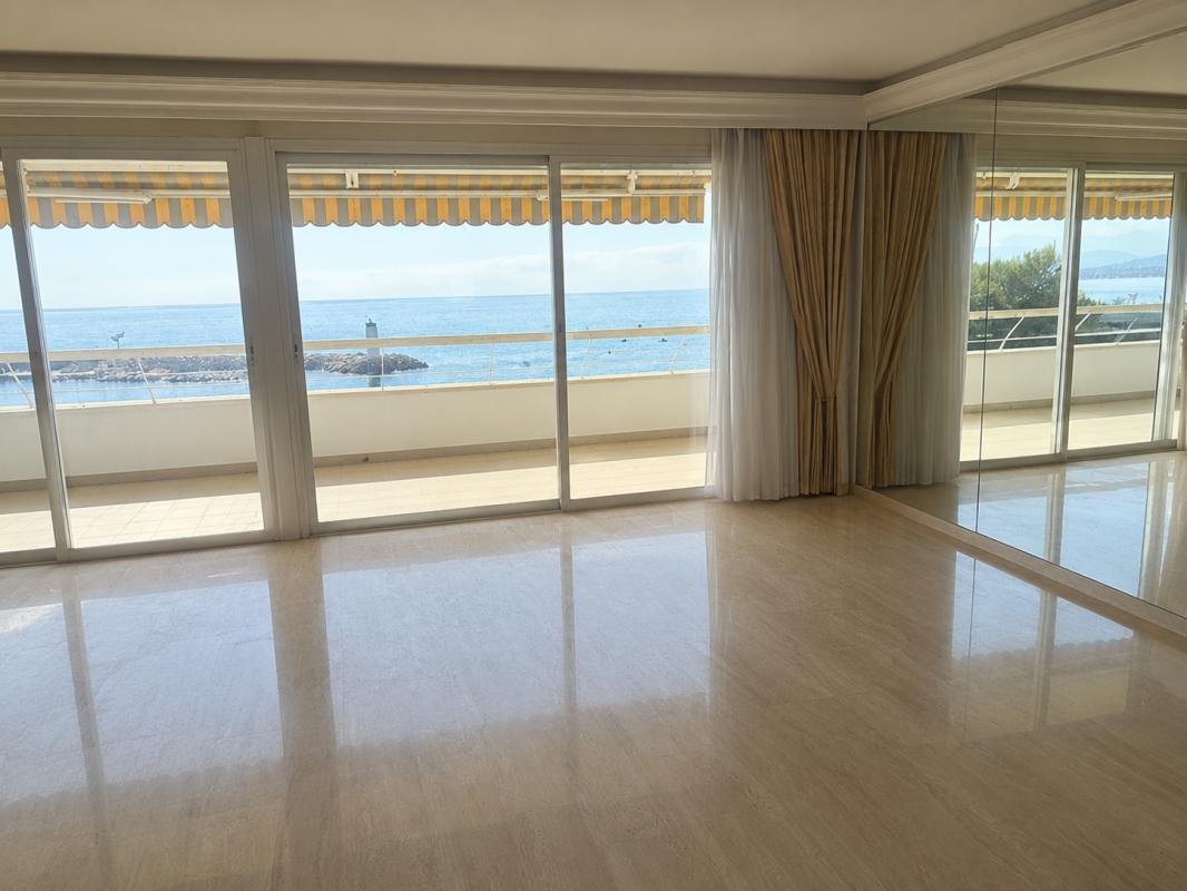Apartamento en Pueblo, Villeneuve-Loubet, Francia 2 - 18882627