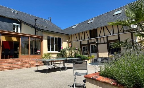House in Beauvais, Hauts-de-France, France 1
