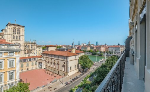 Apartment in Cordeliers-Célestins-Bourse, Lyon 2e Arrondissement, Lyon 1