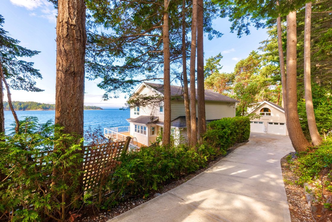 House in Sechelt, British Columbia, Canada 1 - 18885152