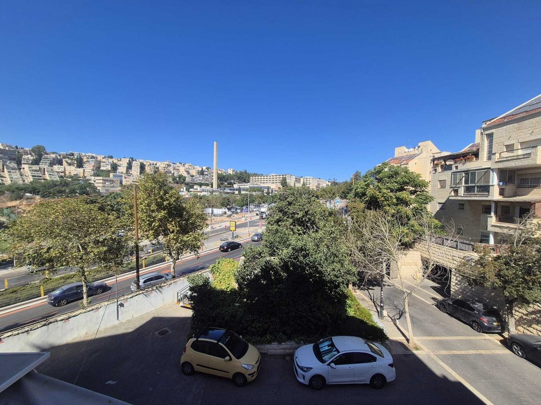 Apartment in Jerusalem, Jerusalem District, Israel 4 - 18878759