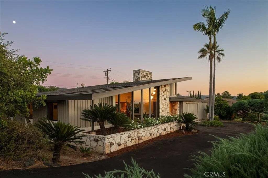 Appartement à Covina, Californie, États-Unis 1 - 18443047