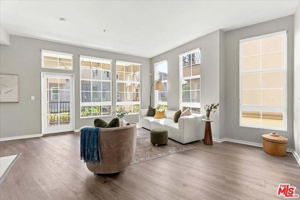 Condo in Los Angeles, California, United States 4 - 18517140