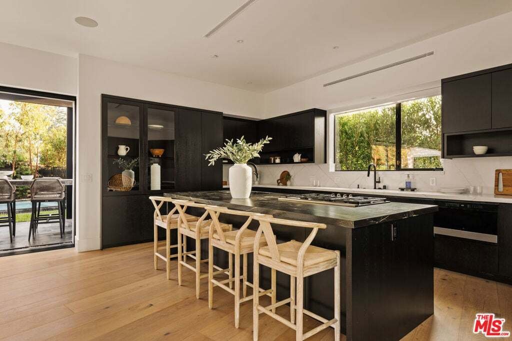 House in Los Angeles, California, United States 3 - 18893096
