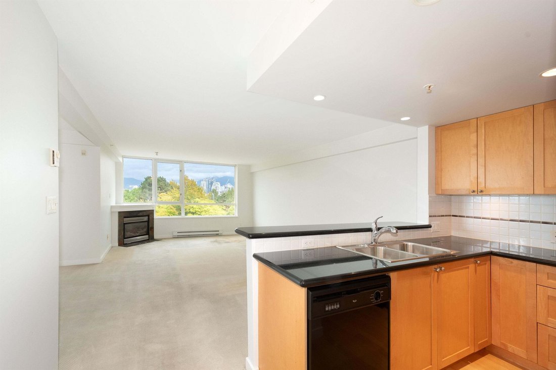 Condo in Vancouver, British Columbia, Canada 3 - 18894289