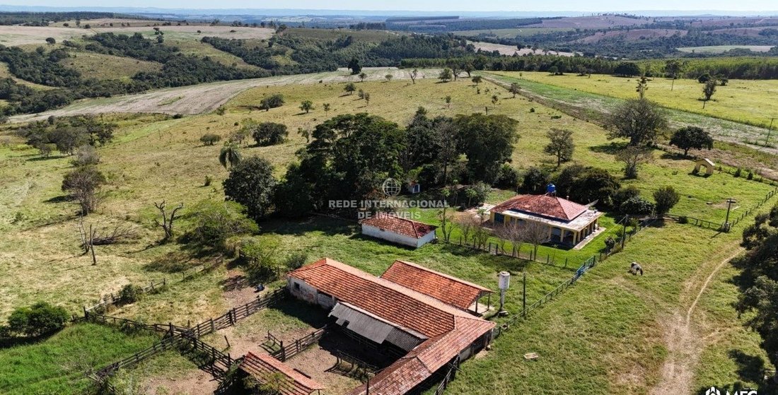 Farm Ranch in Angatuba, São Paulo, Brasilien 1 - 16536825