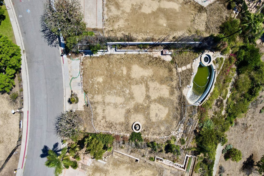 Land in Los Angeles, California, United States 2 - 18894365