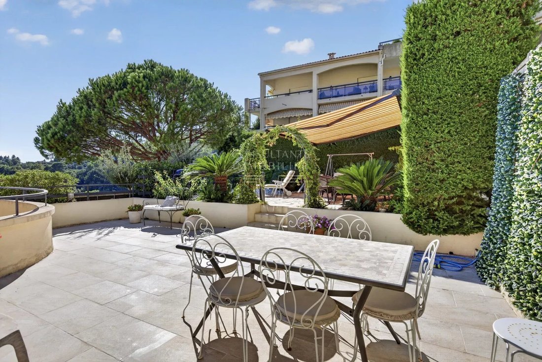 Appartamento a Mougins, Provenza-Alpi-Costa Azzurra, Francia 3 - 18893768