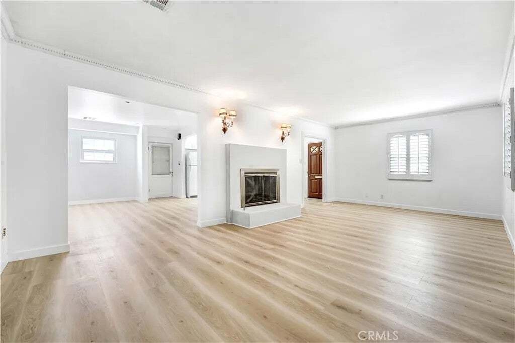 House in Burbank, California, United States 3 - 18860363
