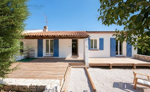 House in Pesquier, Gardanne, France 1