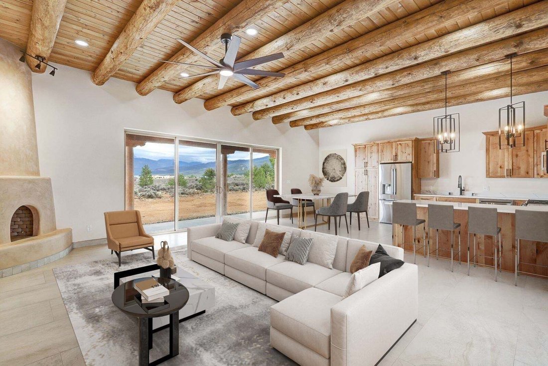 House in Taos, New Mexico, United States 3 - 18888160