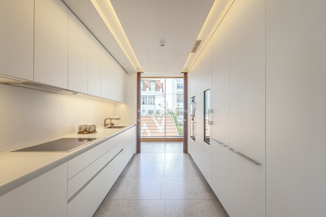 Apartment in Estoril, Cascais e Estoril, Lisbon 3 - 18894387