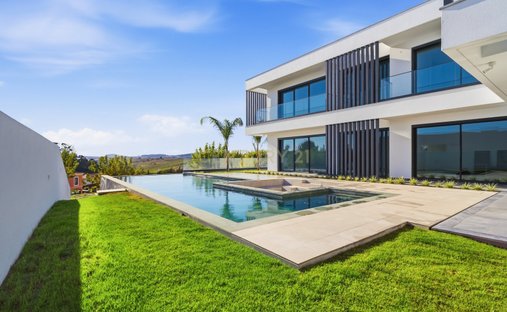 Villa in Turcifal, Lisbon, Portugal 1