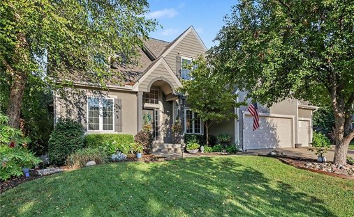 House in Overland Park, Kansas, United States 1